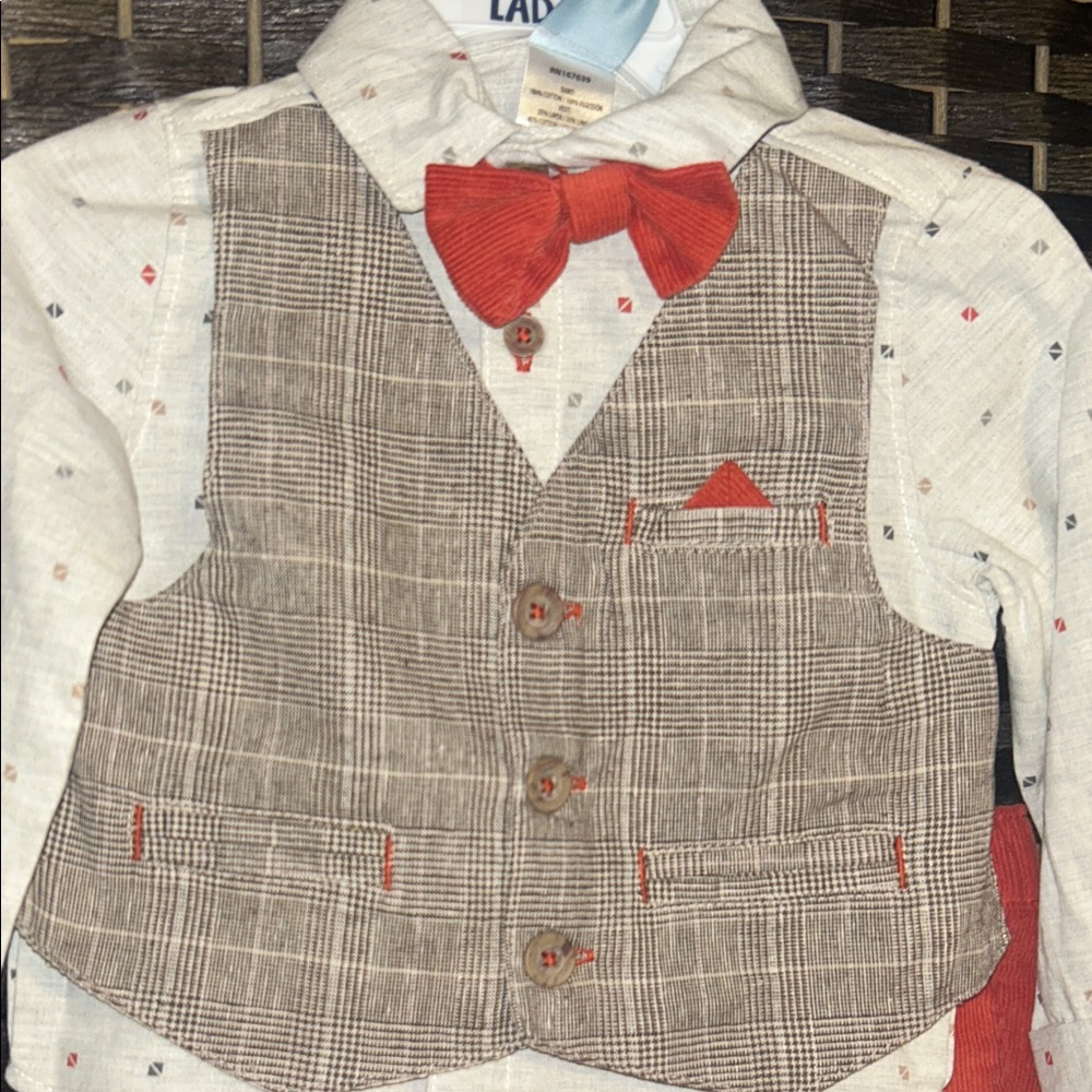 Little Lad Boys' Red Corduroy Matching Set with Vest & Bow Tie - Picture 3 of 8